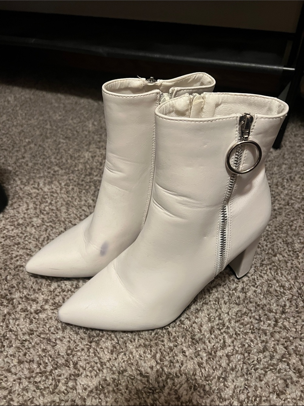 Pointed White Ankle Booties with Ring-Zip Detail